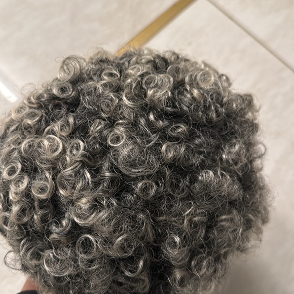 Wig - Picture 5 of 5